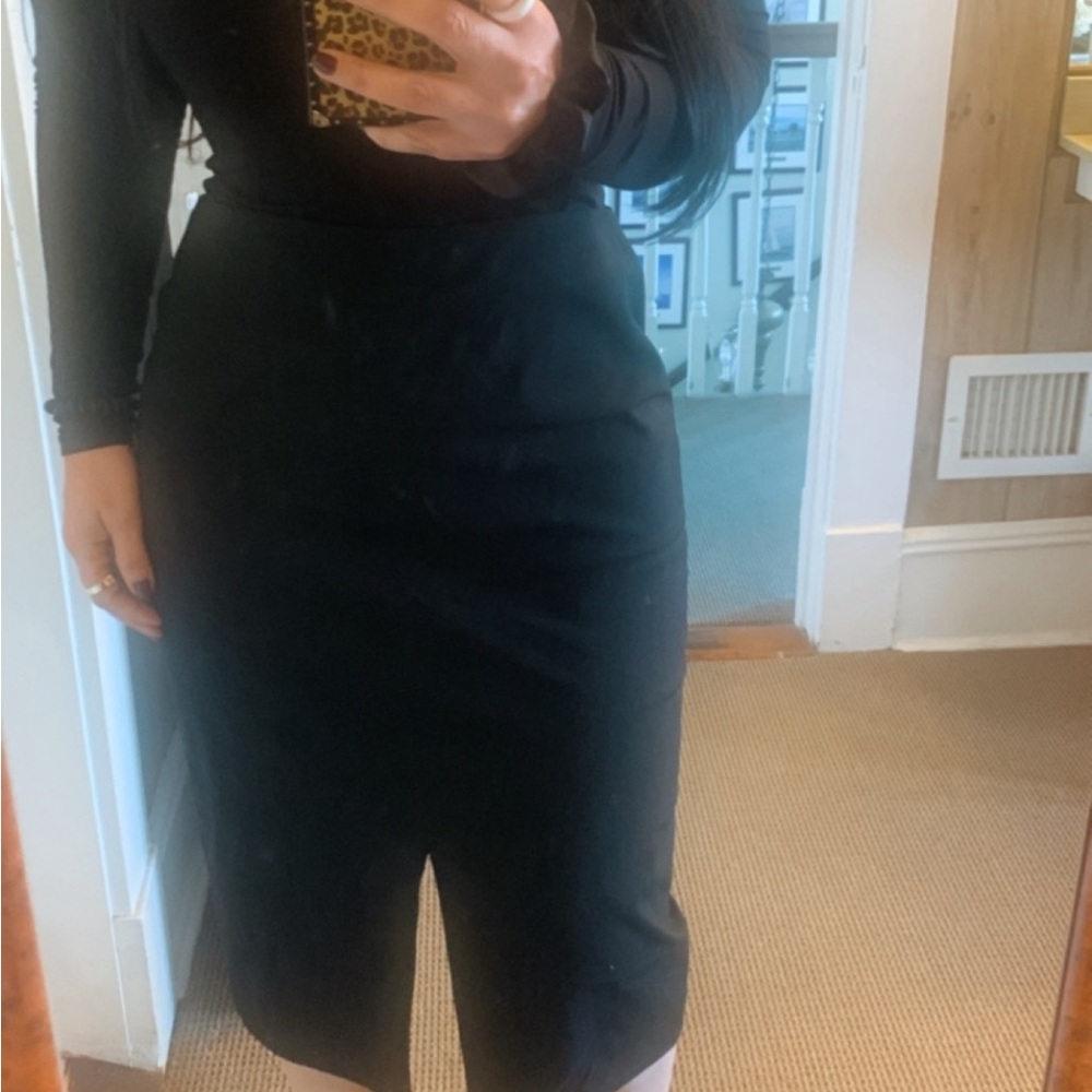 A must have midi pencil skirt perfect for work or date nite